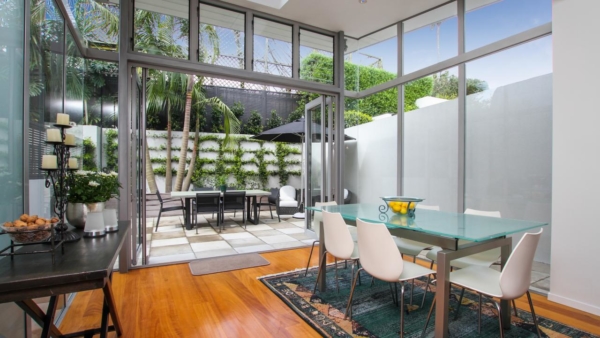 St Marys Bay, Auckland - Furnished Apartment dining and outdoor