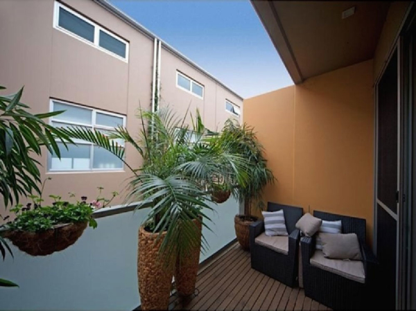 Ifould Street, Adelaide - Apartment balcony