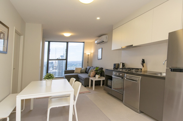 568 Collins Street Apartment - kitchen and view