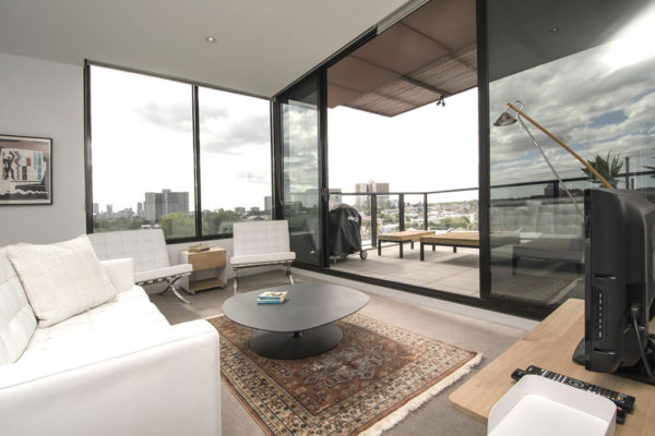 Jaques Richmond Apartment - living and view