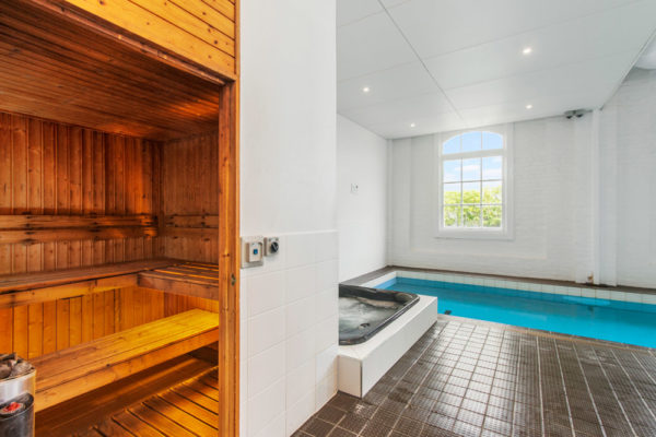 32-fpd-pool-sauna