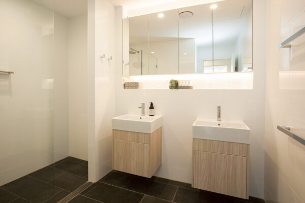 Surry Hills, Sydney - One-bedroom apartment - bathroom