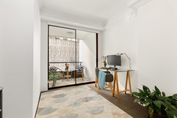 Paramount Apartments, Surry Hills - living room