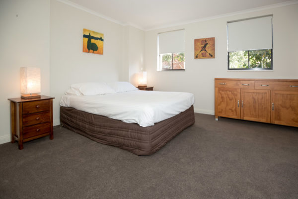 The Bentleigh Apartments, North Sydney - bedroom