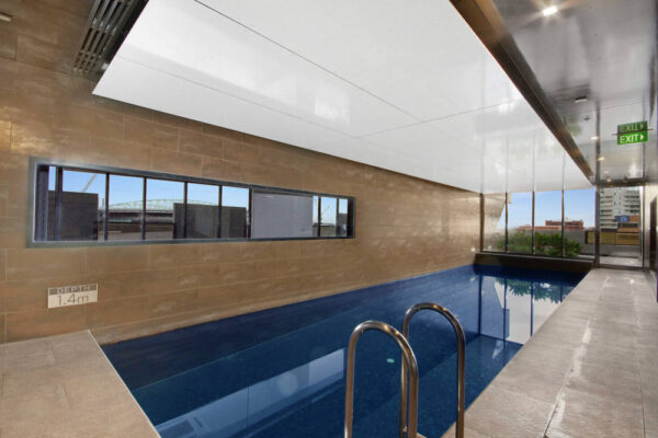NEO 200 apartment - indoor swimming pool