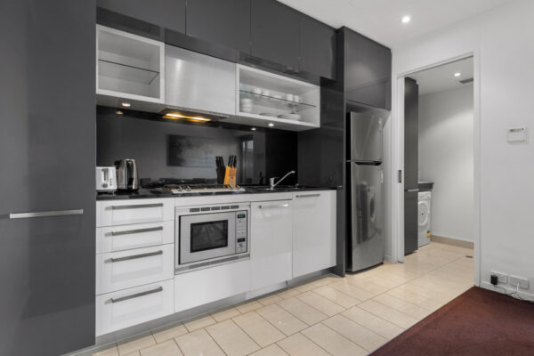 Eureka apartment 4503 - kitchen