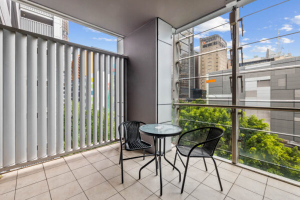 Shelley St, Sydney apartment 713 - balcony