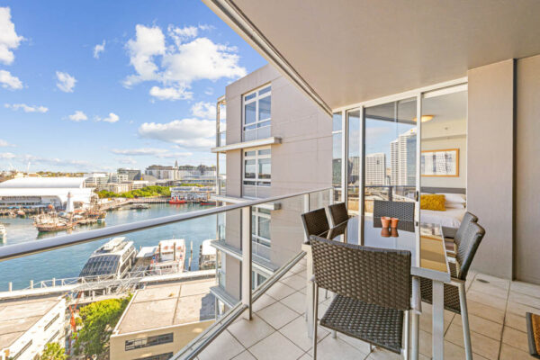 Shelley St, Sydney apartment - balcony with a view of Sydney harbour