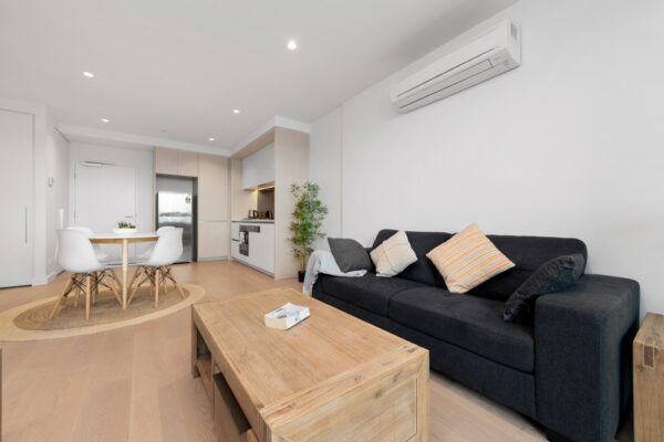 Melbourne Quarter apartment, Docklands - 3807 living and dining area
