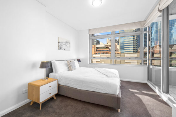 Shelley St, Sydney - apartment 1013 bedroom