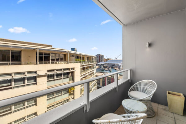 Shelley St, Sydney - apartment 1013 balcony