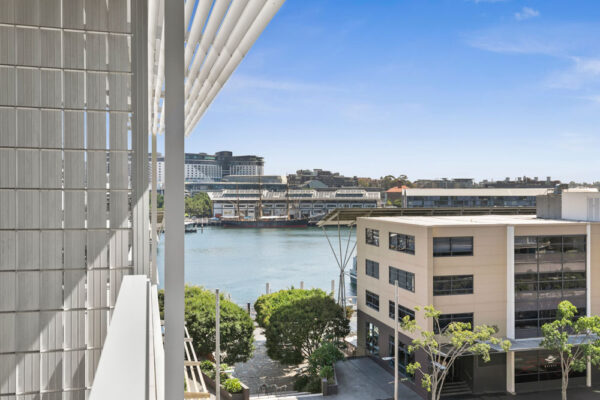 Shelley St, Sydney - apartment 607 harbour view