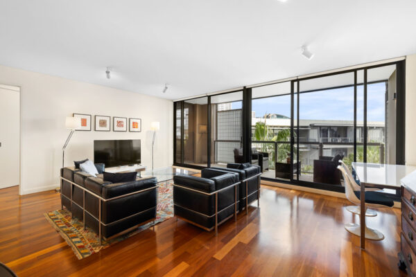 Shelley St, Sydney - apartment 701 living room