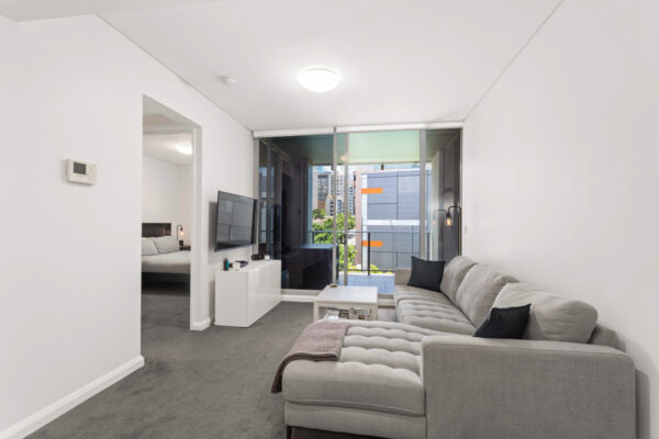 23 Shelley St, Sydney - apartment n710 - living room