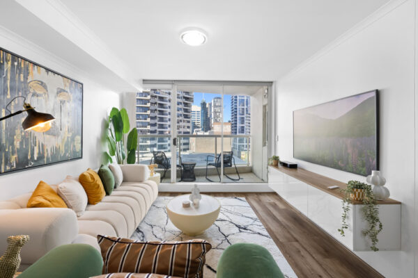 Landmark Apartments, Sydney - apartment 1501 - living room