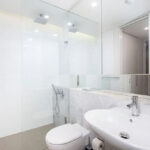 Queens Riverside - QII apartment 107 - bathroom