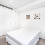 Queens Riverside - QII apartment 107 - bedroom