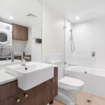 AU Apartments, Perth - apartment 43, bathroom
