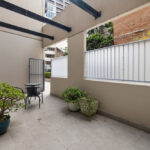 Poplar St, Surry Hills apartments - courtyard