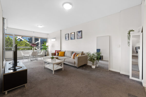 23 Shelley St, Sydney - apartment 407 - living room